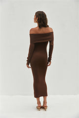 Angels Sing schulterfreies Strick-Maxikleid Schokolade