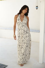 Maxikleid mit Neckholder in Beige von Under Shade