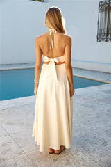 Dance With Me Neckholder Maxikleid Creme
