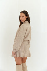 Saisonales Strickpullover Kamel