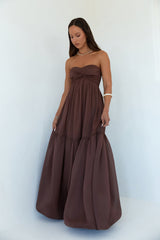 Unvergesslicher Stil Trägerloses Maxikleid Braun