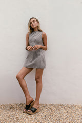 Verträumtes Himmel-Gingham-Minikleid Braun