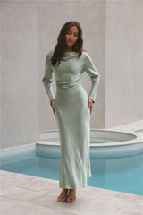 Vergissmeinnicht-Maxikleid aus Satin Salbeigrün