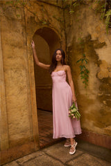 Maxikleid „Blüten im Wind“ in Rosa