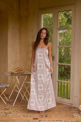 Exotic Nights Trägerloses Satin-Maxikleid Beige