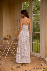 Exotic Nights Trägerloses Satin-Maxikleid Beige