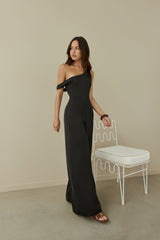 Secret Society Off-Shoulder Jumpsuit Schwarz