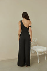 Secret Society Off-Shoulder Jumpsuit Schwarz