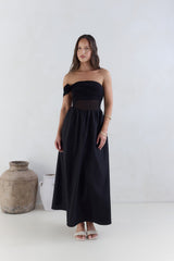 Wish List Getaway One-Shoulder Maxikleid Schwarz