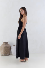 Wish List Getaway One-Shoulder Maxikleid Schwarz