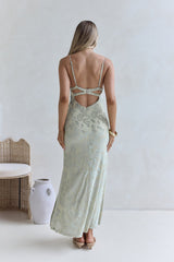 Maxikleid aus Mesh „Far And Away“ Salbeigrün