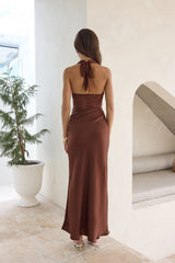 Call Me Yours Neckholder-Maxikleid aus Satin mit Spitze