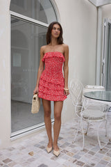 Trägerloses Minikleid „Hold Me Closer“ Rot