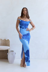 The Darling Edit Off-Shoulder Maxikleid Blau