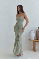 Trägerloses Maxikleid „Follow You“ Salbeigrün