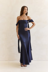 Maxikleid aus Satin mit Off-Shoulder-Trägern „Late Night Dreams“ Navy