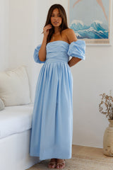 Bella Off-Shoulder Maxikleid Blau