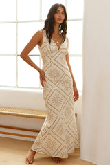 Luftiges Maxikleid in Beige, Modell „Blaze“