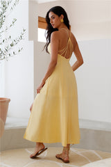 She's Captivating Midikleid Gelb