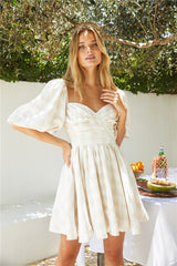 Zartes Blüten-Minikleid in Multi