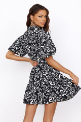 Mystic Sunrise Kleid Schwarz