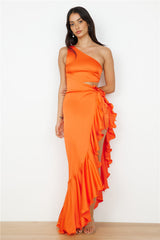 LIEBE EMILIA In Meinem Glamour Satin Maxikleid Rot