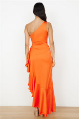 LIEBE EMILIA In Meinem Glamour Satin Maxikleid Rot