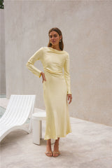 Vergissmeinnicht Satiniertes Maxikleid Butter