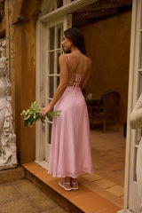 Maxikleid „Blüten im Wind“ in Rosa