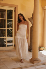 Midnight Radiance Kleid Trägerloses Kleid Creme