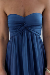 Unvergesslicher Stil Trägerloses Maxikleid Marineblau