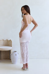 Für das trägerlose Maxi-Spitzenkleid „The Lovers“ in Rosa