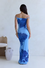 The Darling Edit Off-Shoulder Maxikleid Blau