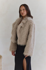 Icy Daze Kunstfelljacke Beige
