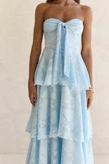 Trägerloses Maxikleid „Know Your Heart“ in Blau