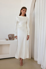 Cross The Skies Satin-Maxikleid mit langen Ärmeln, Weiß