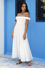Sunset Waves schulterfreies Maxikleid gebrochenes Weiß