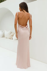 DEAR EMILIA Opulent Events Satin Maxikleid Champagne